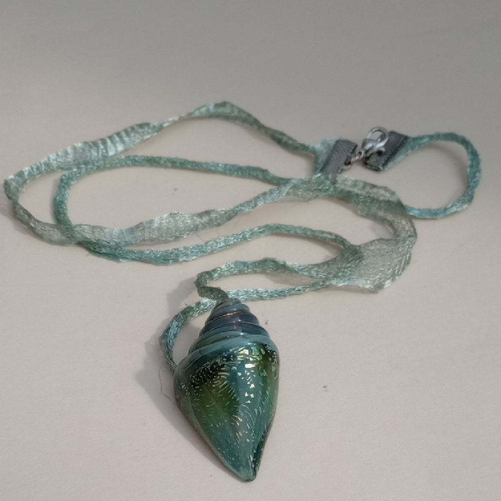 Green Glass Shell Pendant Necklace